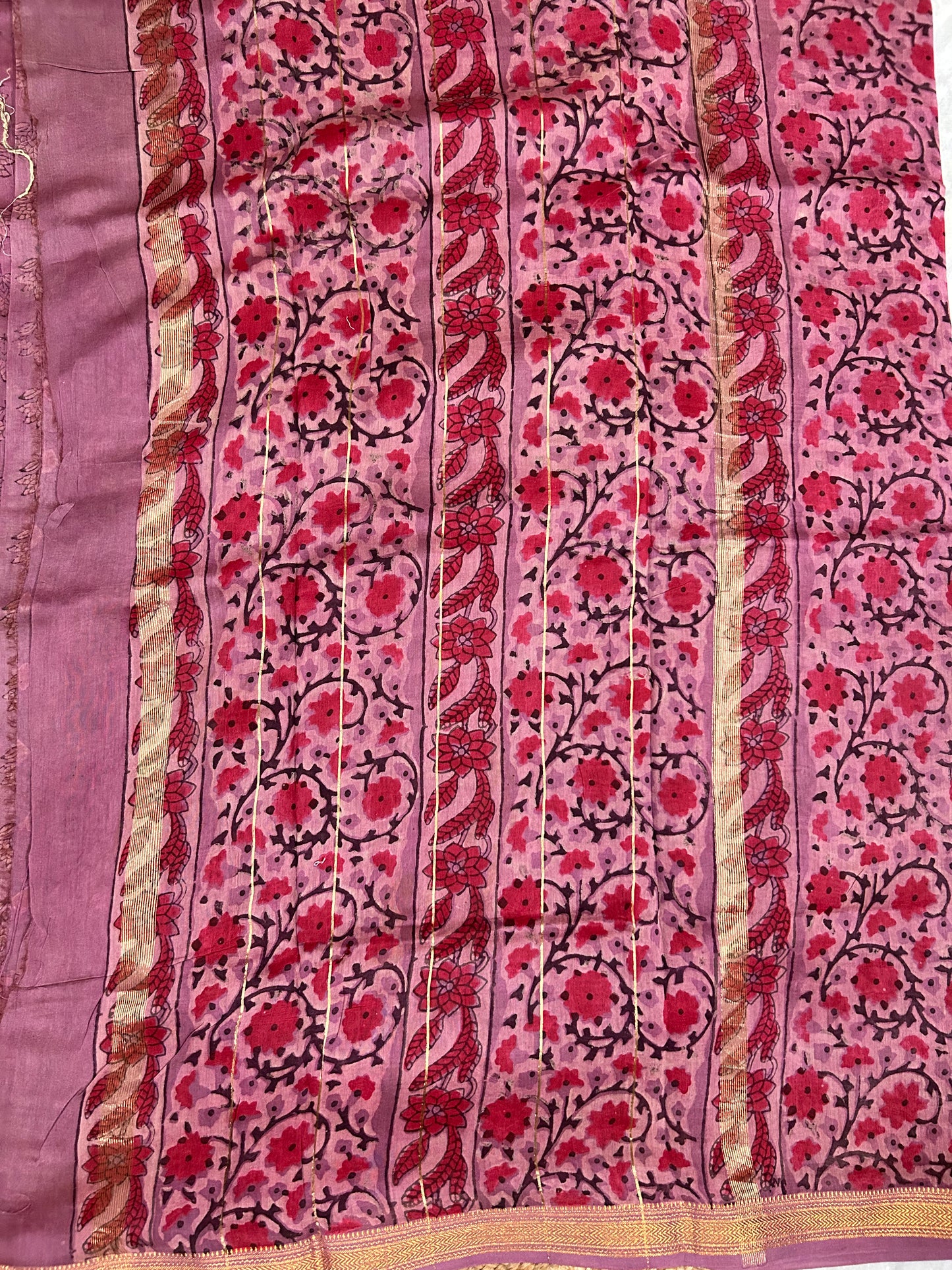 Onion Pink Maheshwari Vanaspati Ajrakh Silk Cotton Saree