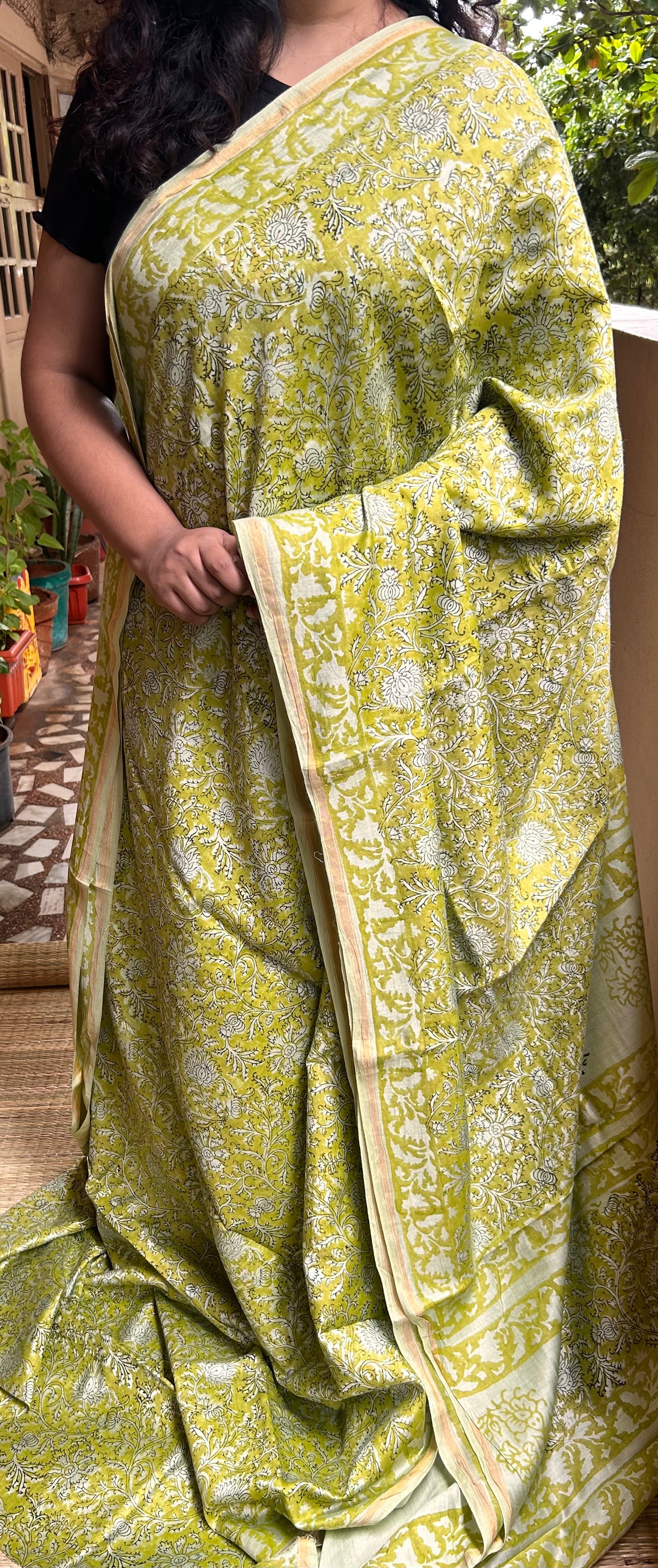 Light Leaf Green Maheshwari Silk Cotton Saree