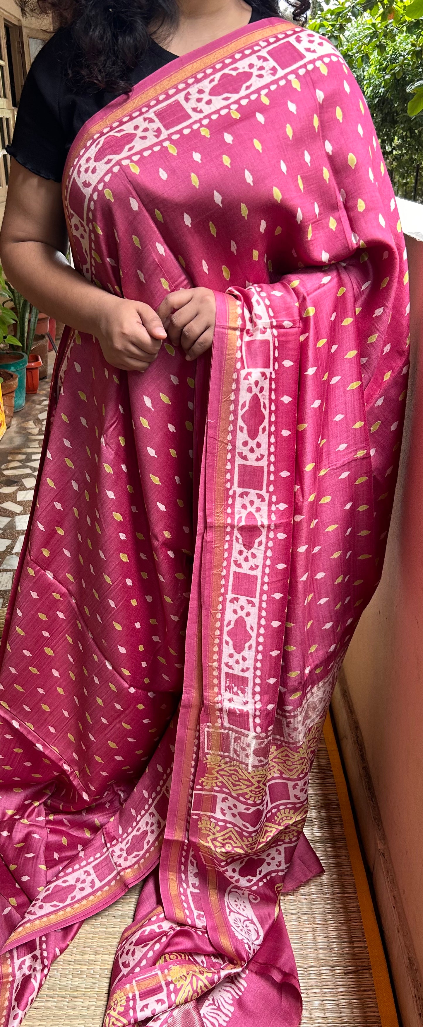 Onion Pink Maheshwari Resham Saree