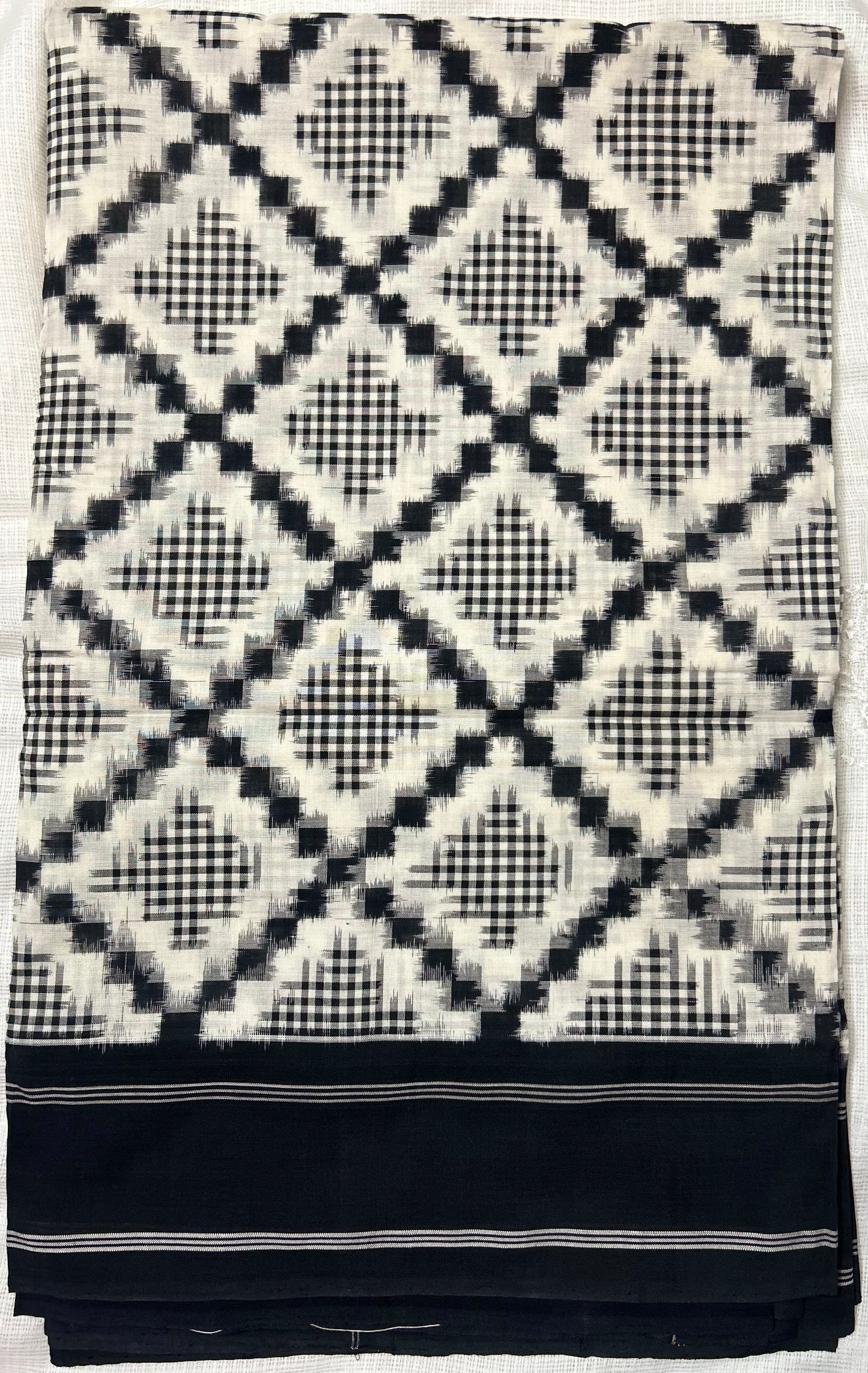 Black & White Telia Rumal Saree