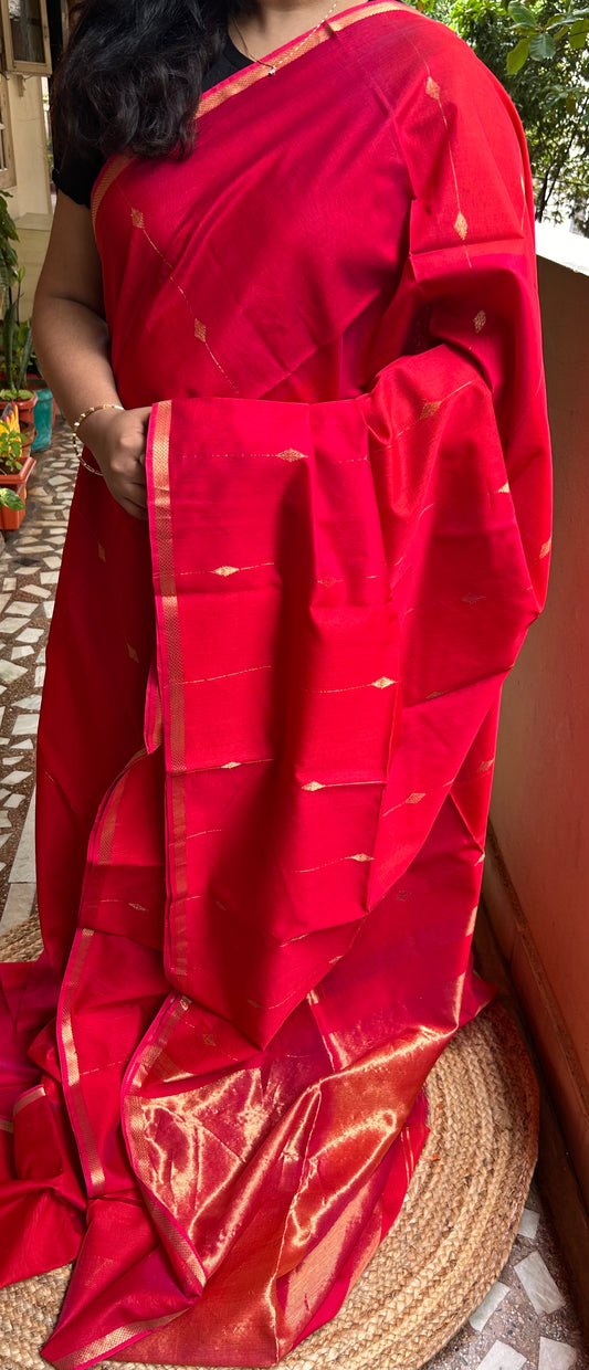 Reddish Pink Maheswari Silk Cotton Handloom Saree
