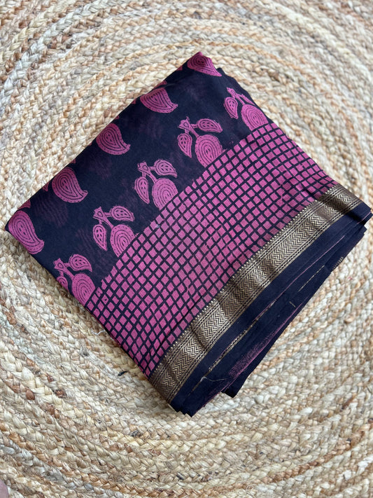 Black & Pink  Maheshwari Silk Cotton Saree