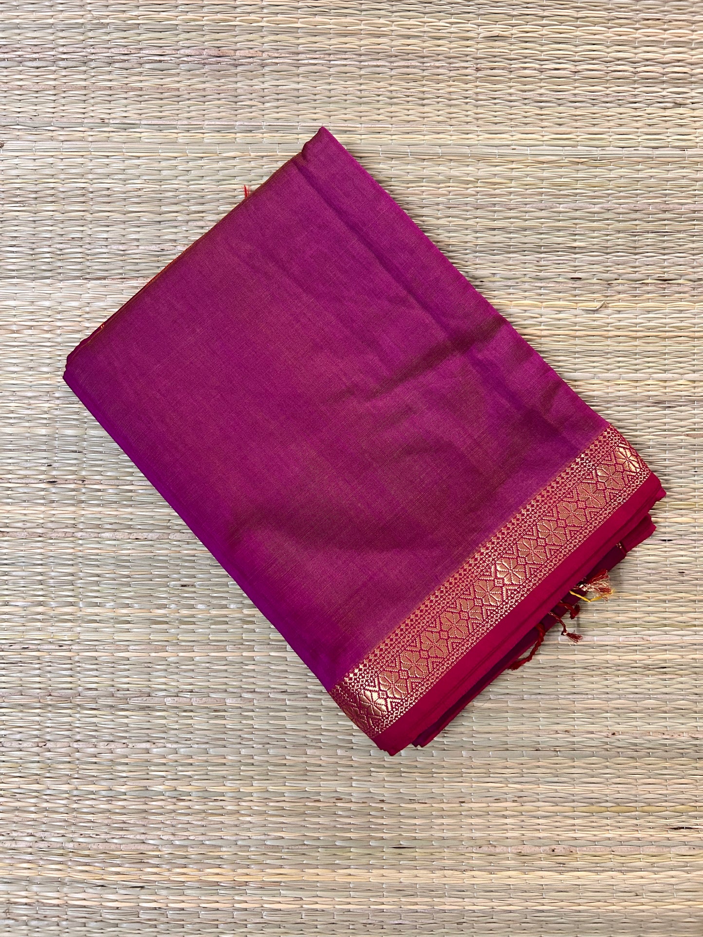 Pinkish Magenta & Yellow Maheswari Silk Cotton Handloom Saree