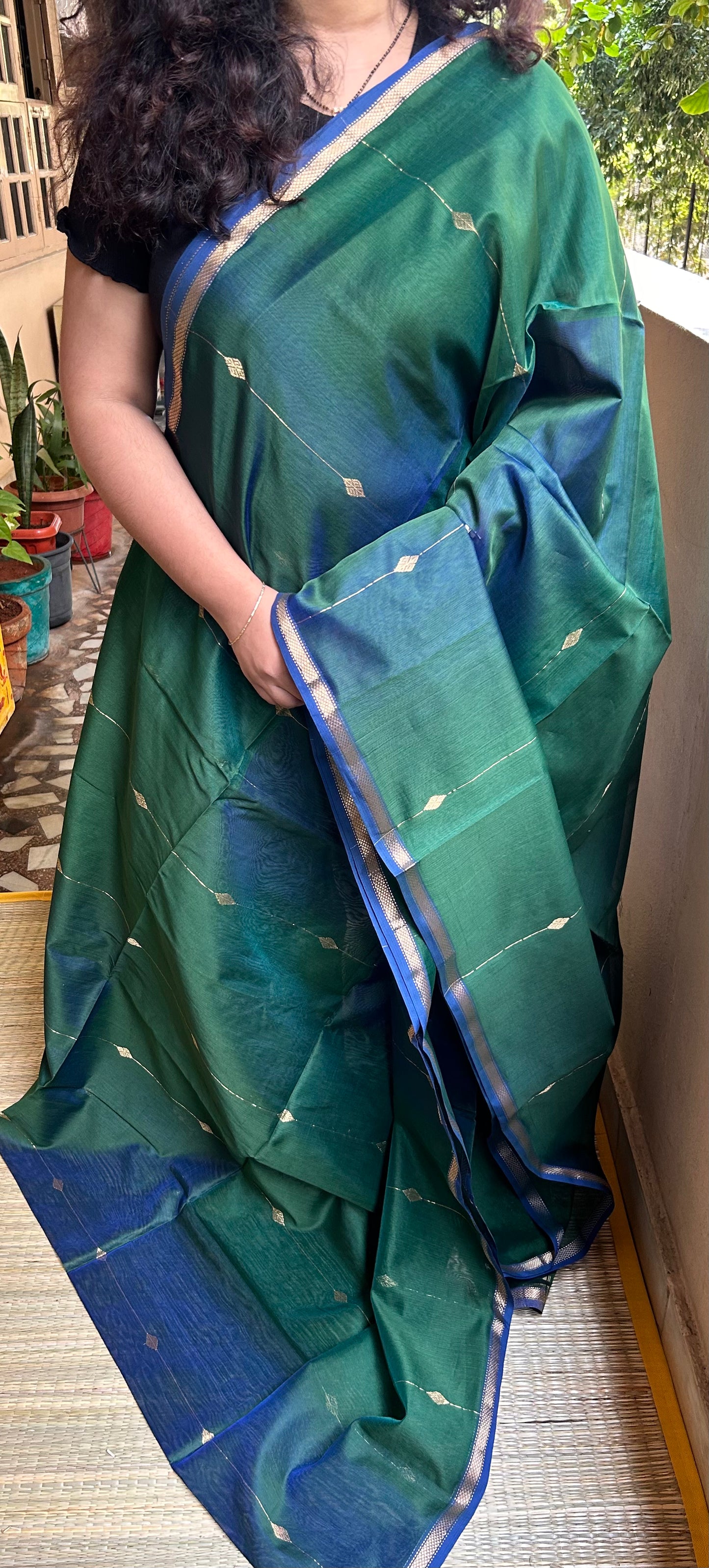 Leaf Green & Blue Maheswari Silk Cotton Handloom Saree